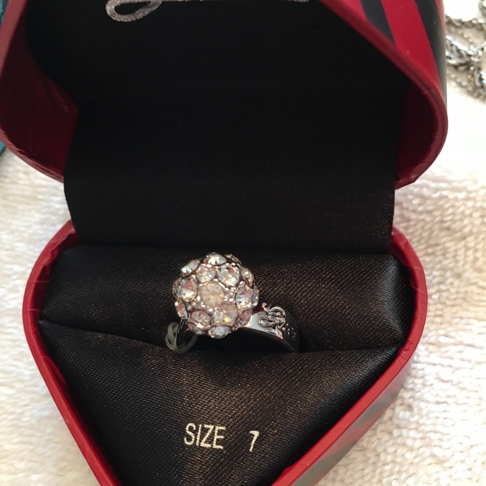 New Guess silver rhinestone round engraved band